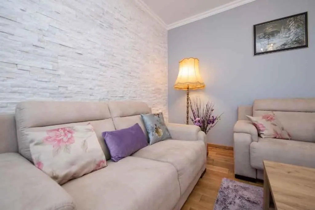 Apartment In Ika 15125